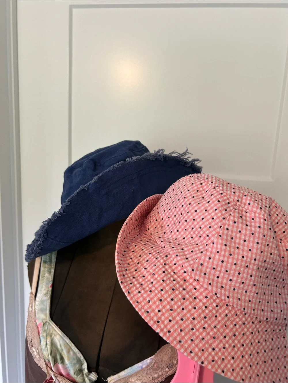 Beachwear hats bucket sear sucker fabric by Shell Flower  blue jean hat tattered